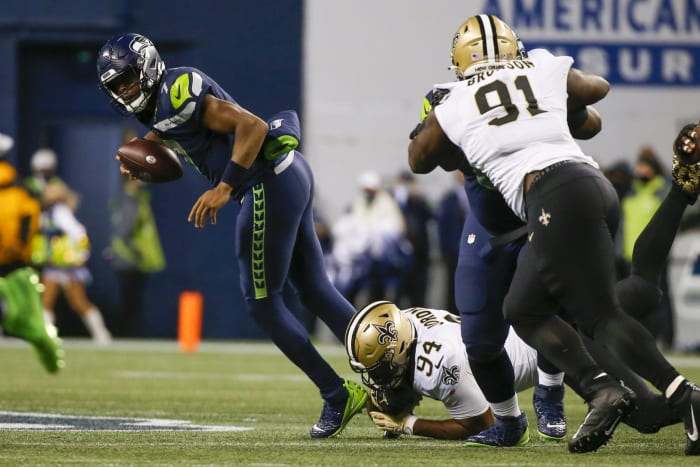 New Orleans Saints defensive end Cameron Jordan (94) sacks Seattle quarterback Geno Smith (7). Mandatory Credit: Joe Nicholson-USA TODAY